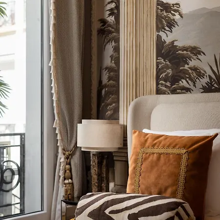 Daire The Donatella - Champs Elysees Paris